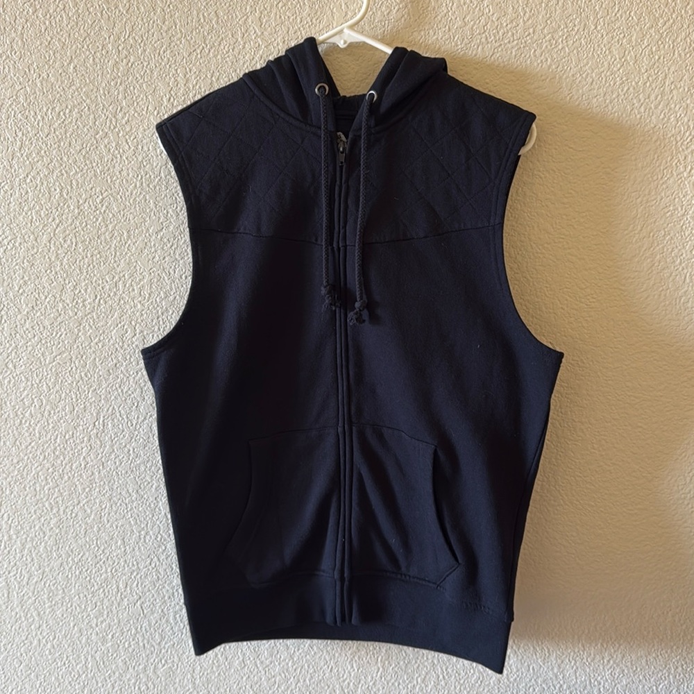 SMALL BLACK COTTON SLEEVELESS HOODIE